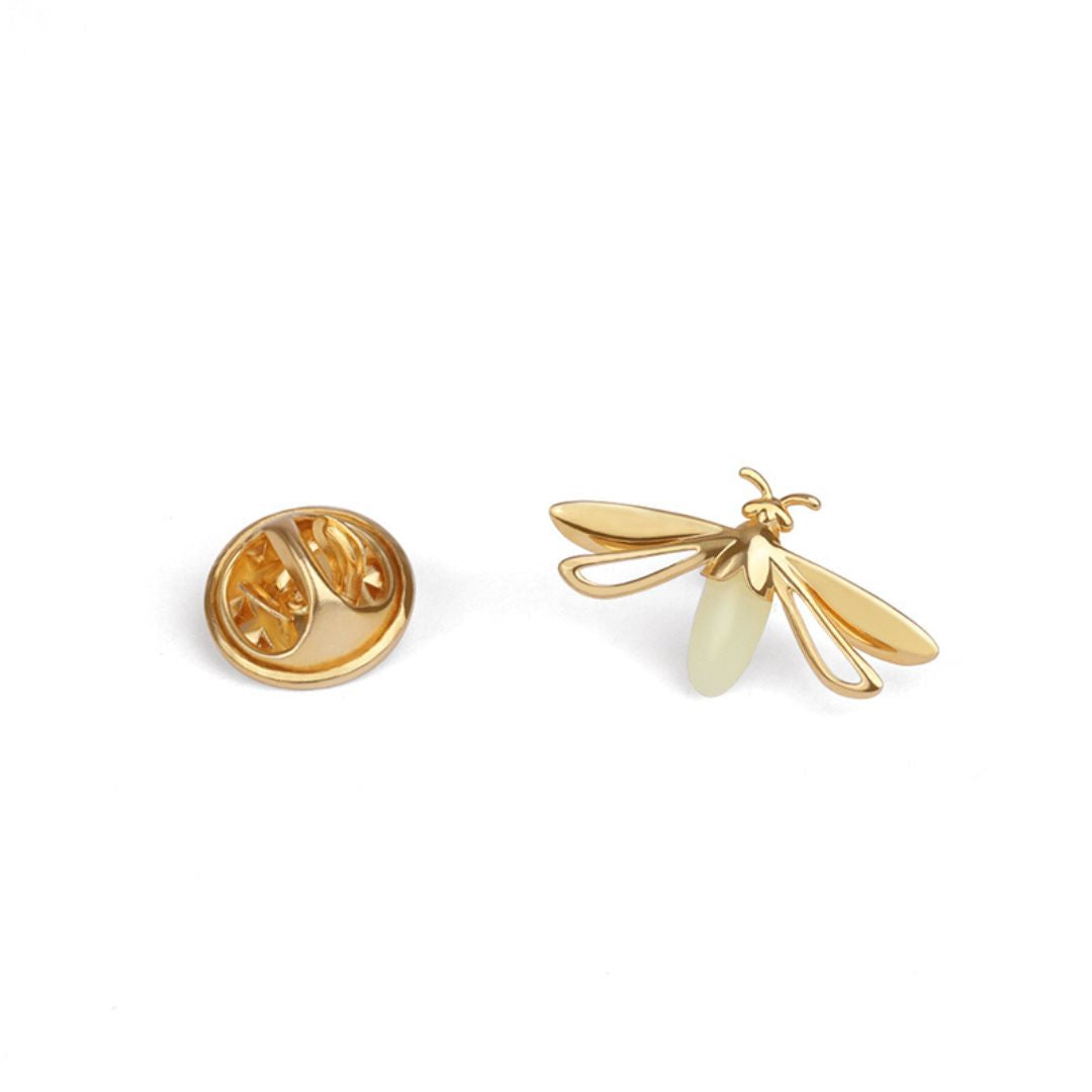 Gold tiny firefly brooch -The Chubby Paw
