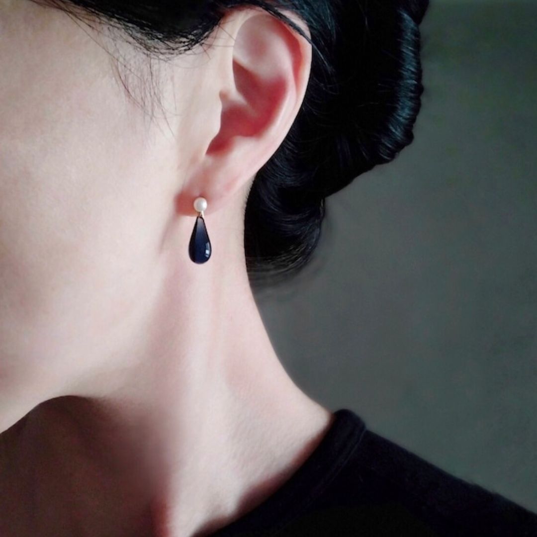 Japanese Artist handcrafted Teardrop Glass Drop earrings made with 23K gold vermeil and natural pearl.