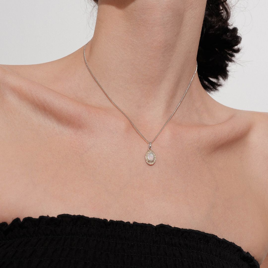 Vintage opal pendant necklace, Rococo-inspired necklace, Oval opal necklace, Rococo jewelry, Timeless opal pendant, Opal and gold necklace, Matching opal jewelry set, Opal gemstone pendant, Elegant opal jewelry.