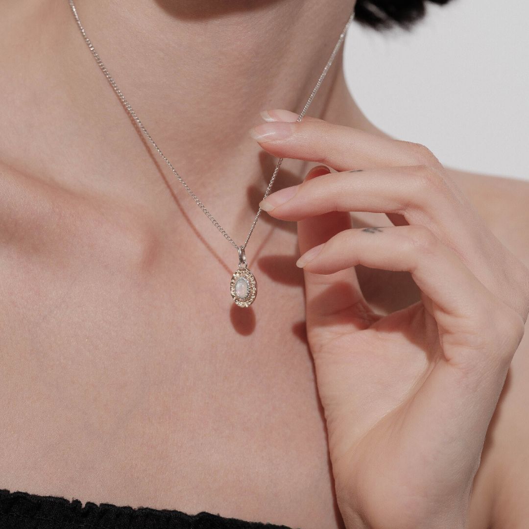 Vintage opal pendant necklace, Rococo-inspired necklace, Oval opal necklace, Rococo jewelry, Timeless opal pendant, Opal and gold necklace, Matching opal jewelry set, Opal gemstone pendant, Elegant opal jewelry.