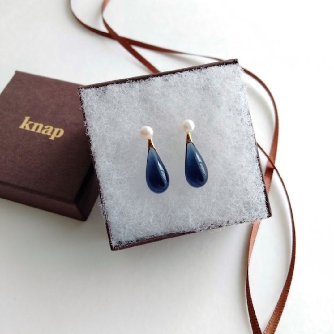 Japanese Artist handcrafted Teardrop Glass Drop earrings made with 23K gold vermeil and natural pearl.