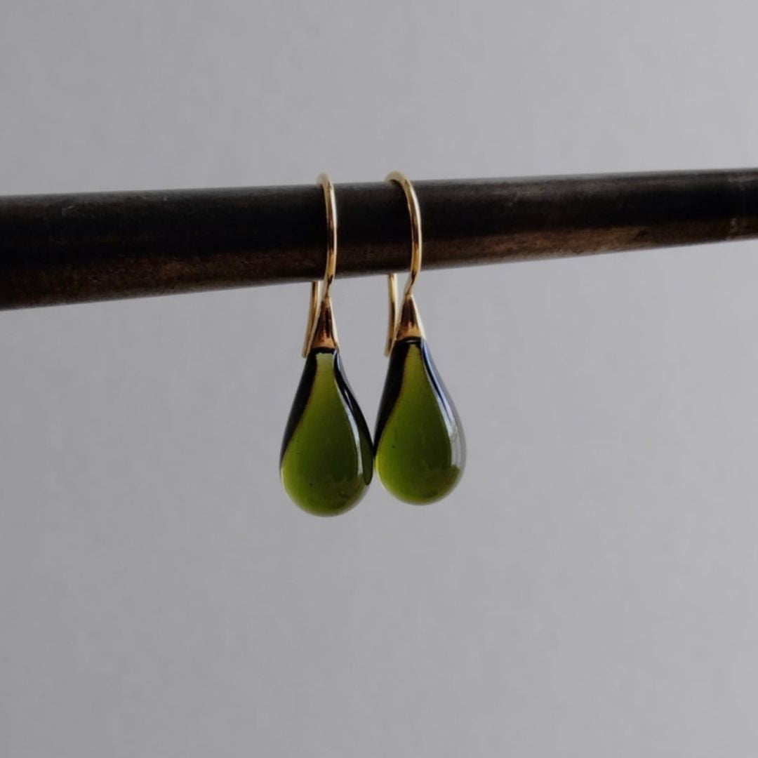 Japan Designer brand Knap handmade jewelry handcrafted teardrop glass stud earrings olive green.