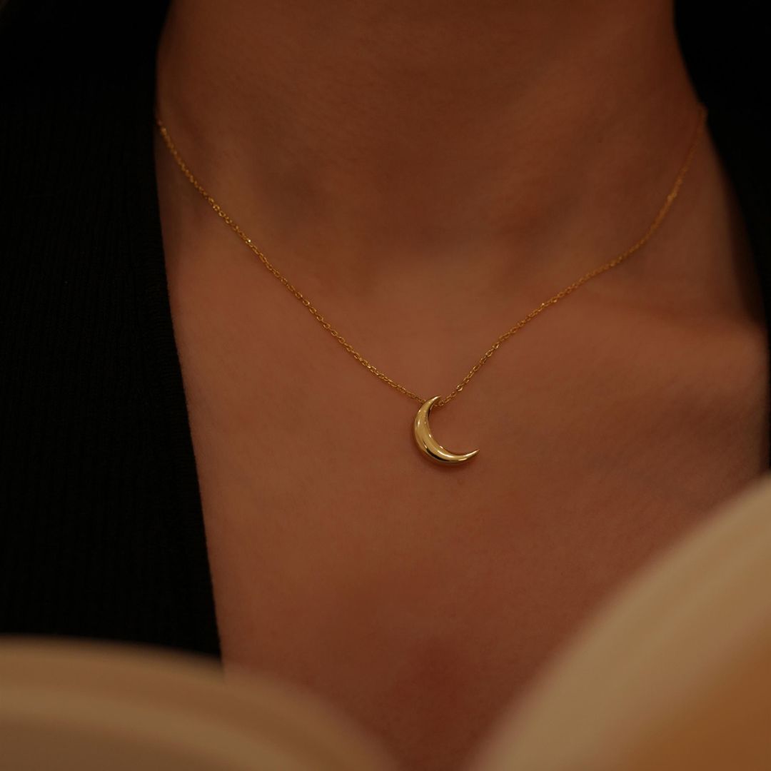 Gold Crescent Moon Necklace, tiny moon necklace, dainty gold moon necklace, crescent moon pendant necklace, gift for her, minimalist jewelry, celestial jewelry, moon phase necklace