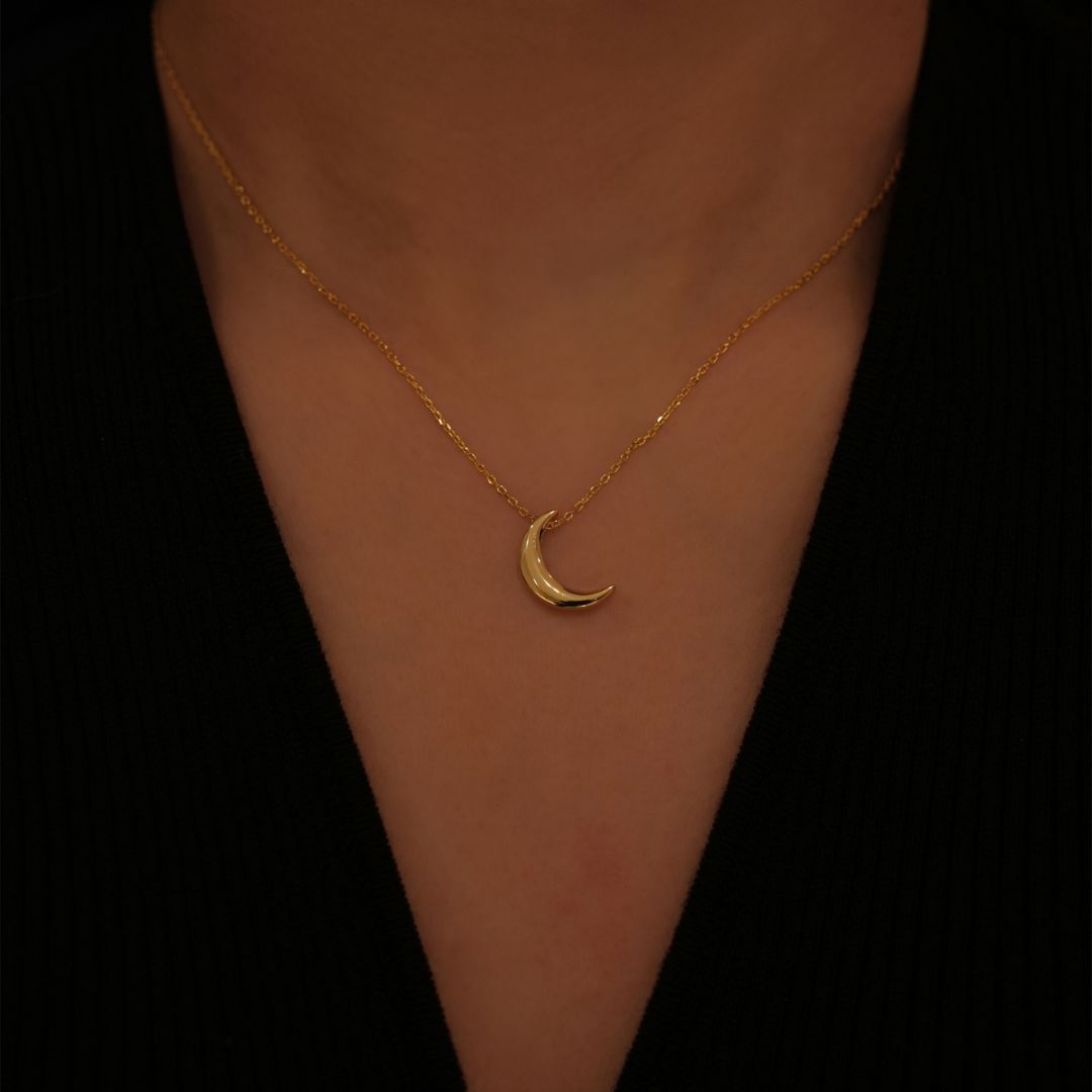 Gold Crescent Moon Necklace, tiny moon necklace, dainty gold moon necklace, crescent moon pendant necklace, gift for her, minimalist jewelry, celestial jewelry, moon phase necklace
