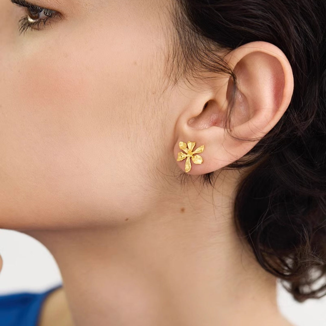 Iris petal botanical gold vermeil stud earrings for daily elegance - Close-up 1