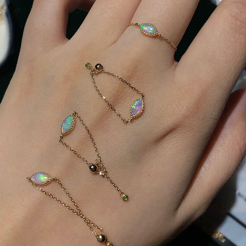 18K Gold Adjustable Chain Ring With Australian Opal - The Chubby Paw 