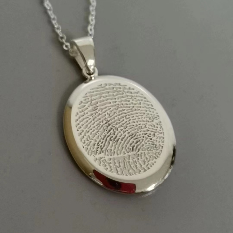 Engraved Fingerprint Necklace - The Chubby Paw 
