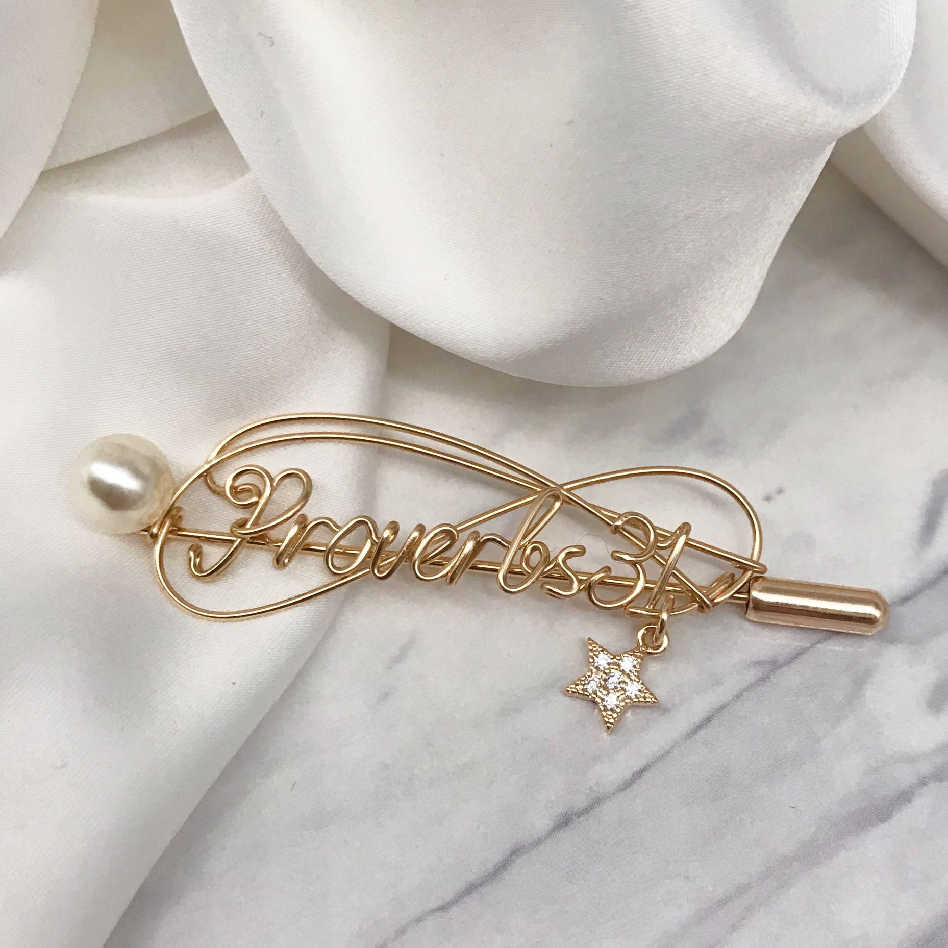 Personalized Wire Name Brooch With Diamond Star
