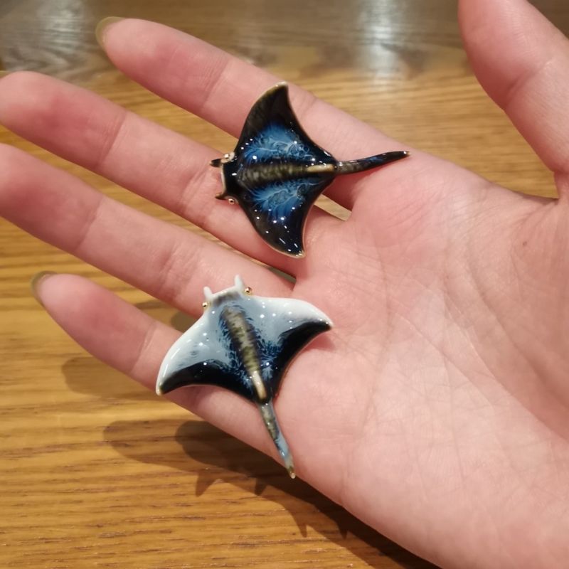 Ceramic  Manta Ray Brooch Pin With Glaze Ocean lover gift
